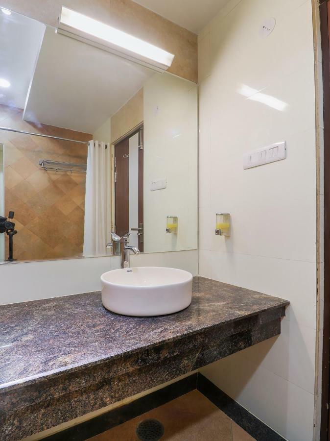 كانبور Capital O 46218 Royal Cottage Suite المظهر الخارجي الصورة