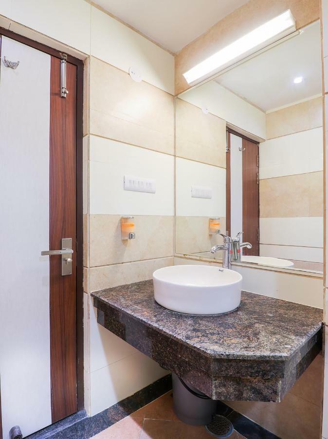 كانبور Capital O 46218 Royal Cottage Suite المظهر الخارجي الصورة