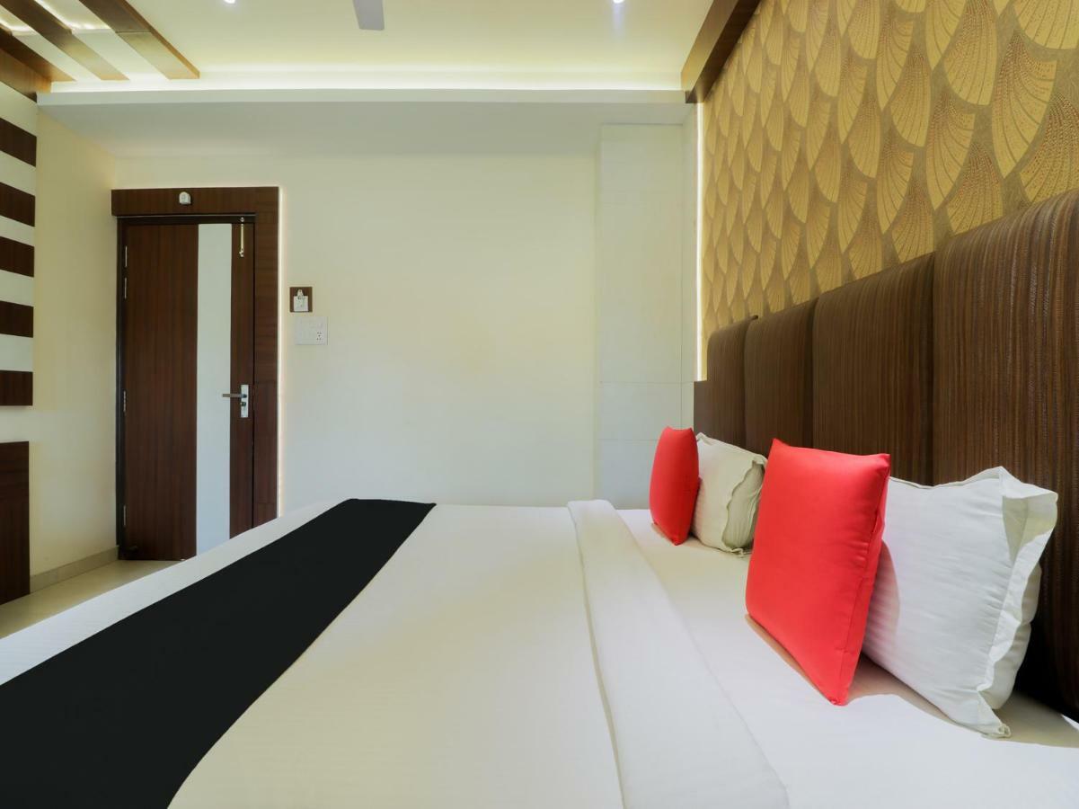 كانبور Capital O 46218 Royal Cottage Suite المظهر الخارجي الصورة