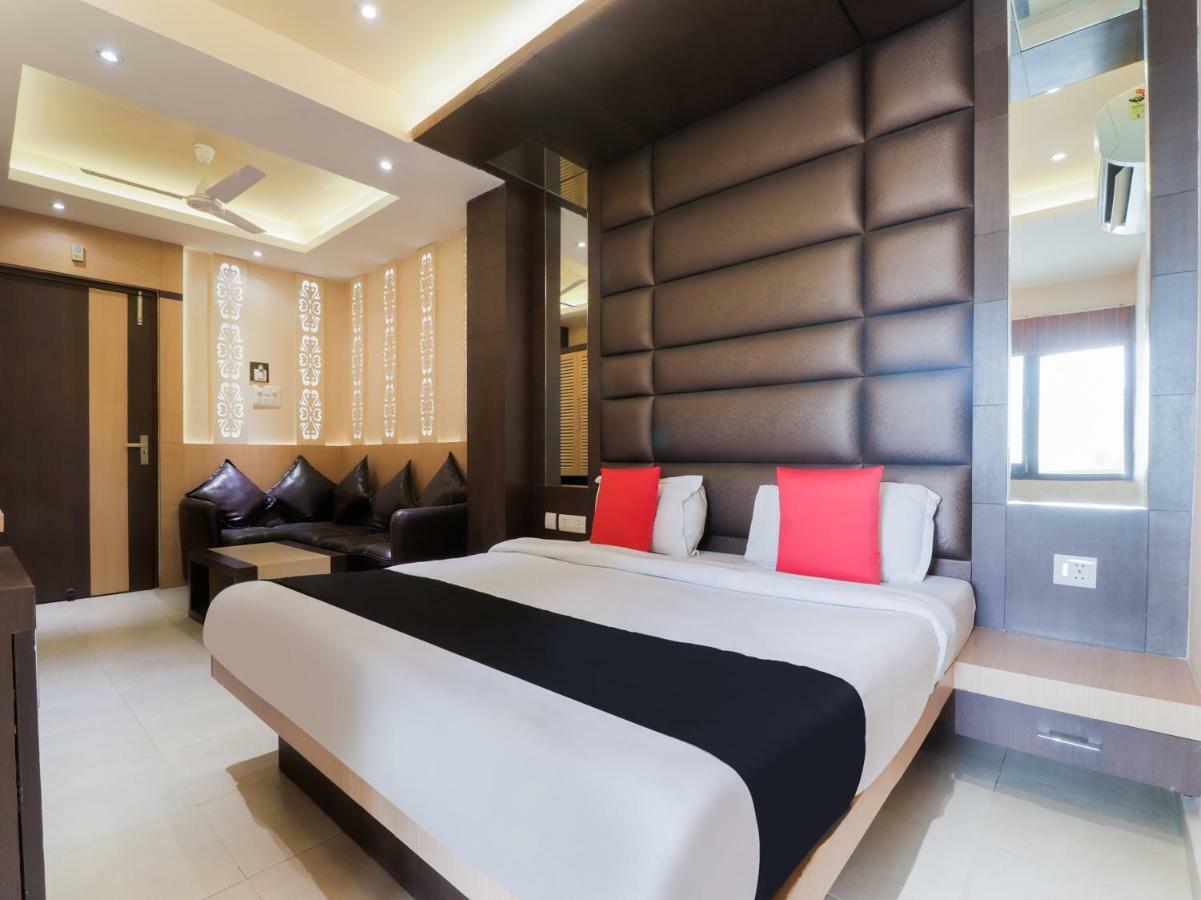 كانبور Capital O 46218 Royal Cottage Suite المظهر الخارجي الصورة